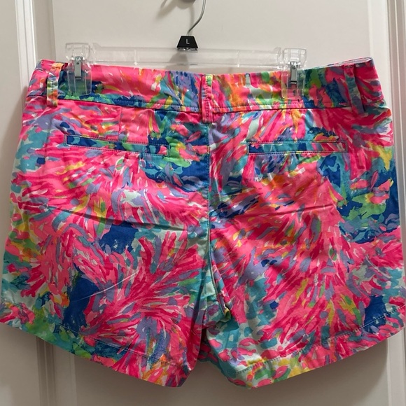 Lilly Pulitzer The Callahan Shorts Sz 8 5" Inseam Palm Beach Coral Abstract - Picture 3 of 5